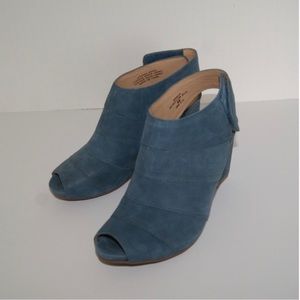 Earthies Manza Wedge